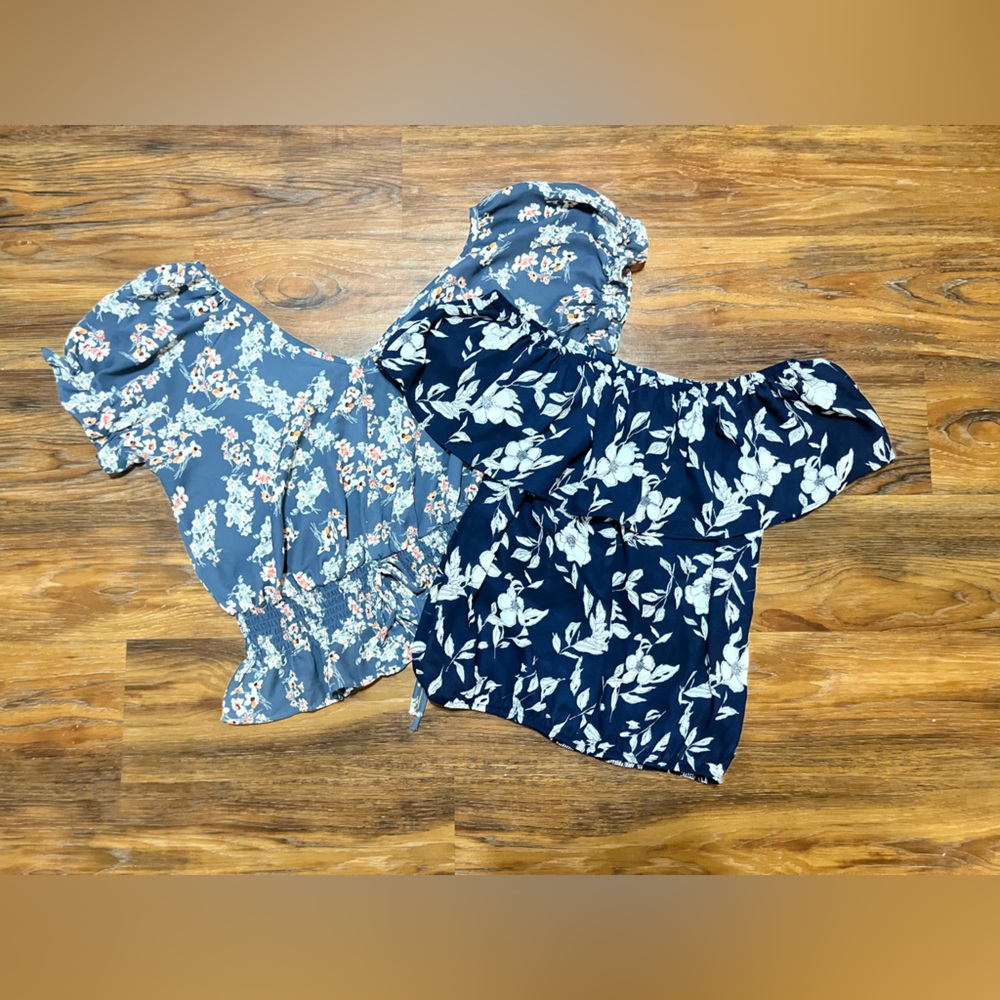 Set of 2 Sienna Sky Blouses Floral Navy / Slate Blue Cinched Waist - Size M/L